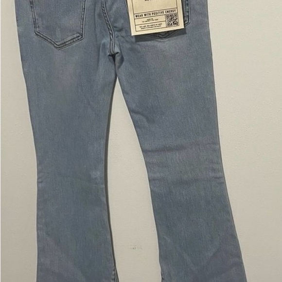Ser.O.Ya DEMI MID RISE JEAN IN COASTLINE Light Blue - Picture 6 of 7